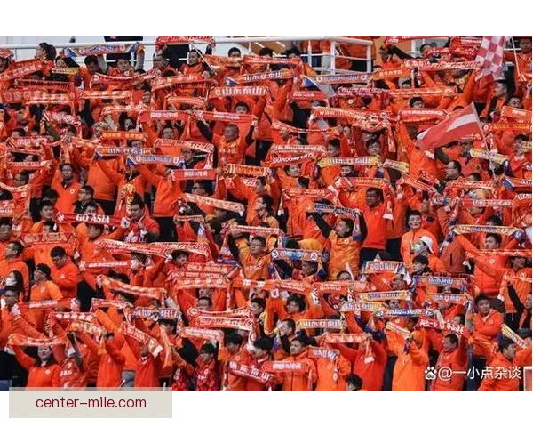 亚冠精英联赛横滨水手主场憾负利雅得新月比赛跌宕球迷叹息难平意难