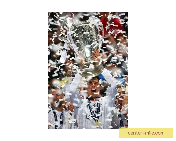 克罗斯欧冠夺冠后宣布退役 以完美谢幕书写皇马传奇篇章