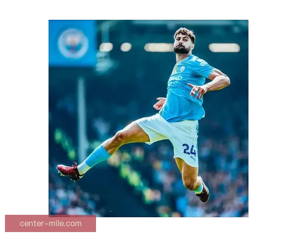格瓦迪奥尔赛季末客串左后卫连场进球助曼城夺冠展现多面才华